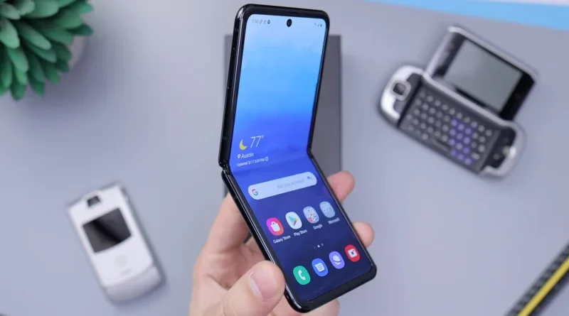 Samsung Galaxy Z Fold5 Launches with Revolutionary Flex Hinge